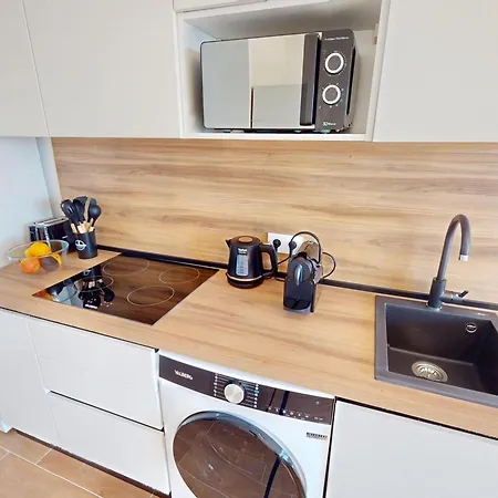 Renove Avec Climatisation Et Wifi En Dernier Etage, Vue A - Fr-1-196-383 *