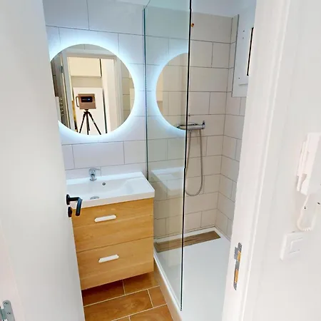 Renove Avec Climatisation Et Wifi En Dernier Etage, Vue A 公寓 芒通