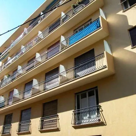 Renove Avec Climatisation Et Wifi En Dernier Etage, Vue A * 芒通